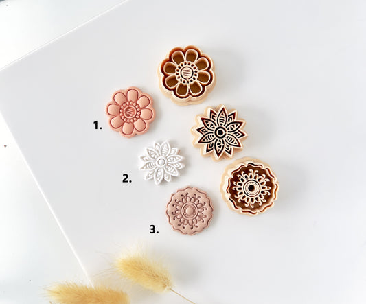 Boho embossed flower cutter C27