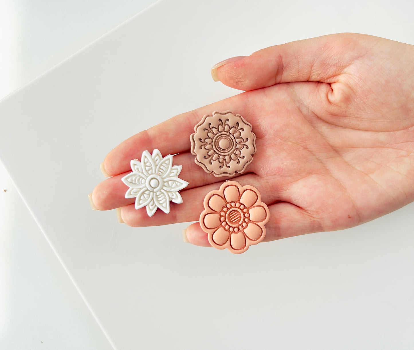 Boho embossed flower cutter C27