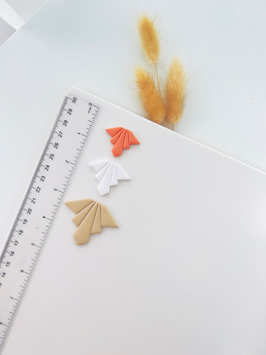 Embossed art deco clay cutter C12