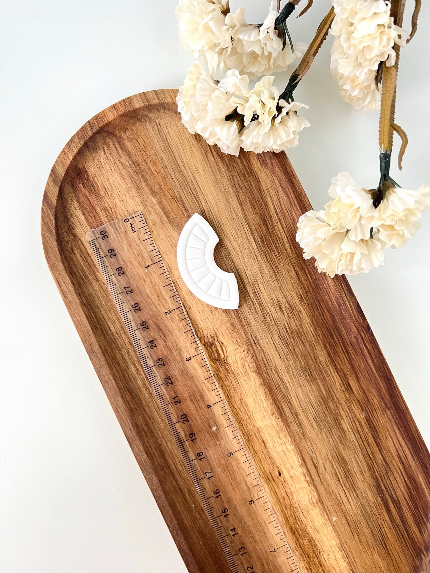 Embossed art deco clay cutter B22