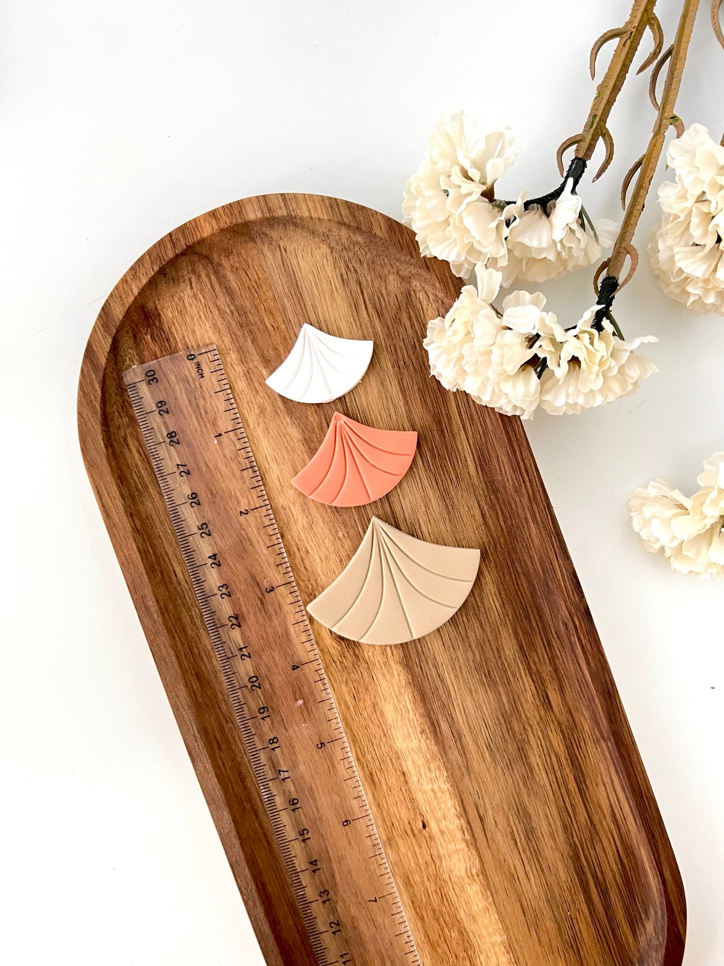 Embossed art deco clay cutter C13