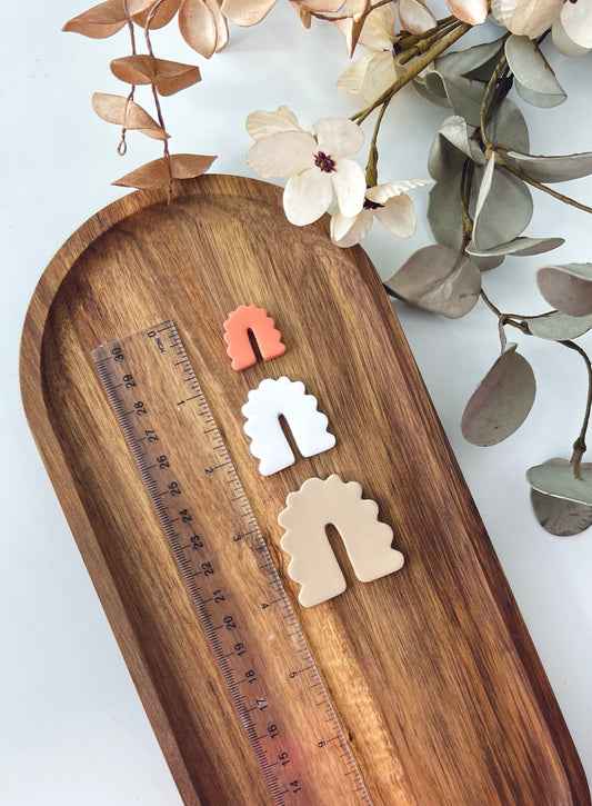 Organic shape arch clay cutter F1