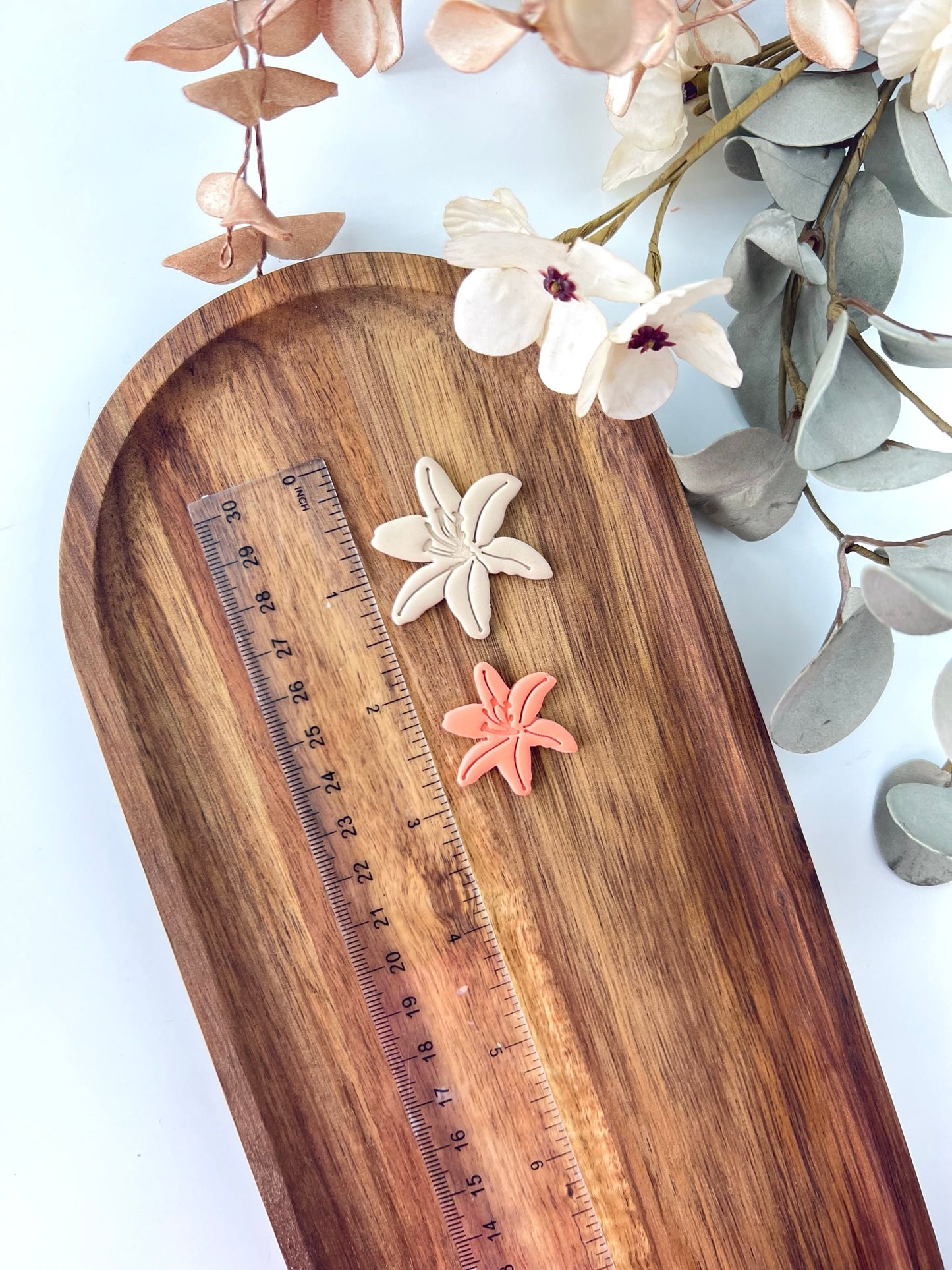 Lily flower clay cutter F5