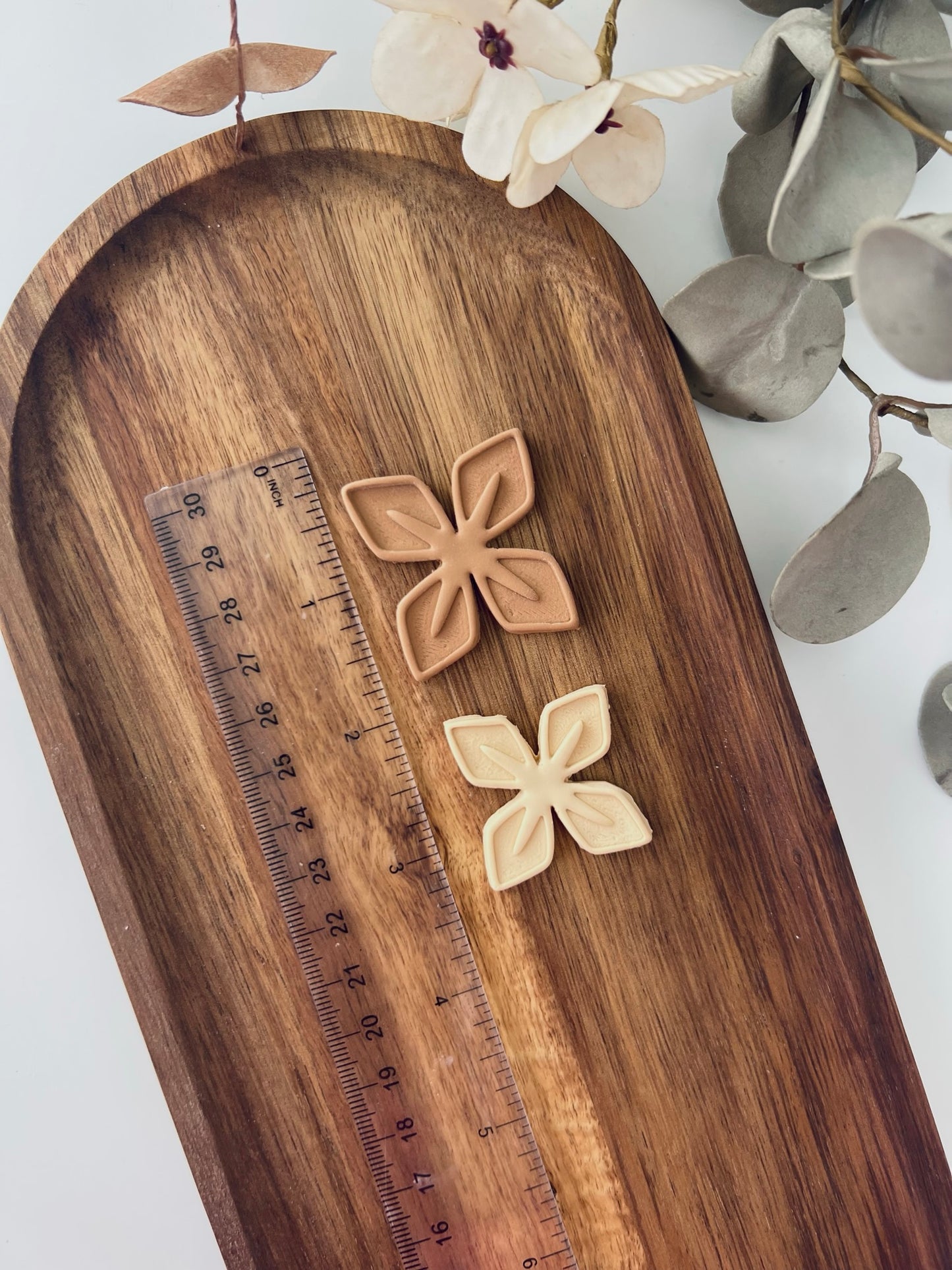 Lily flower clay cutter F28