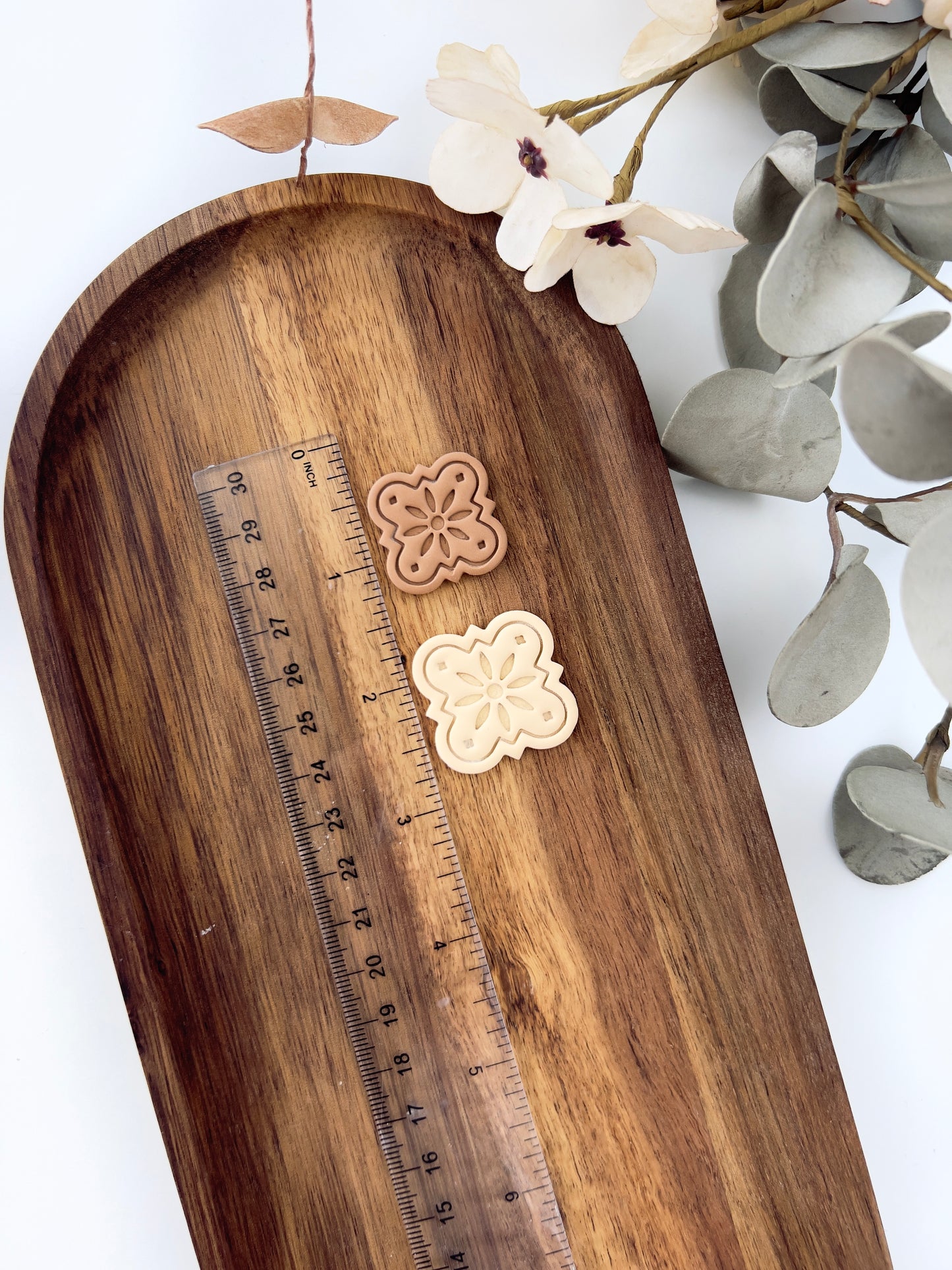 Embossed tile clay cutter G7