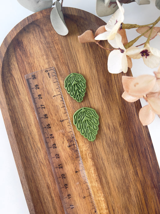 Leaf clay cutter J28