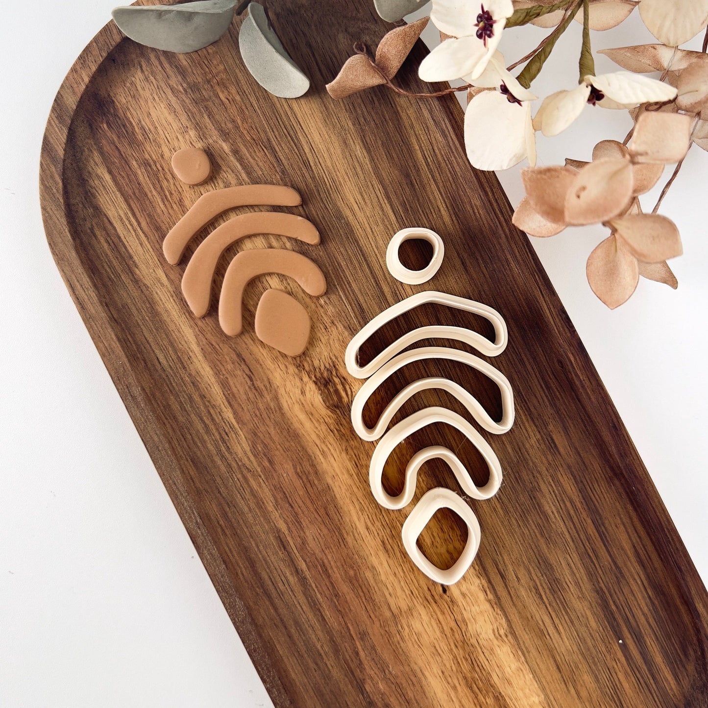 Abstract clay cutter K6