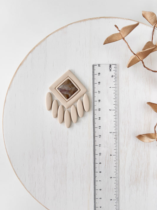 Abstract clay cutter Y18