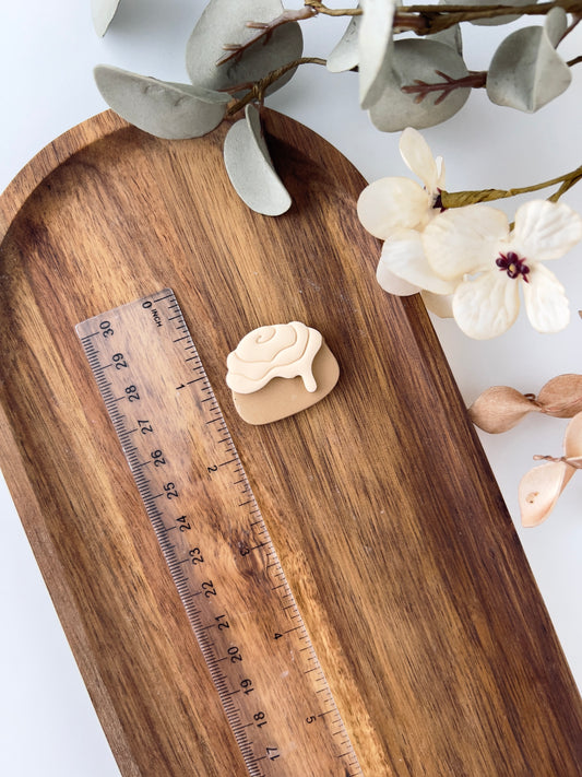 Cinamon roll clay cutter O15