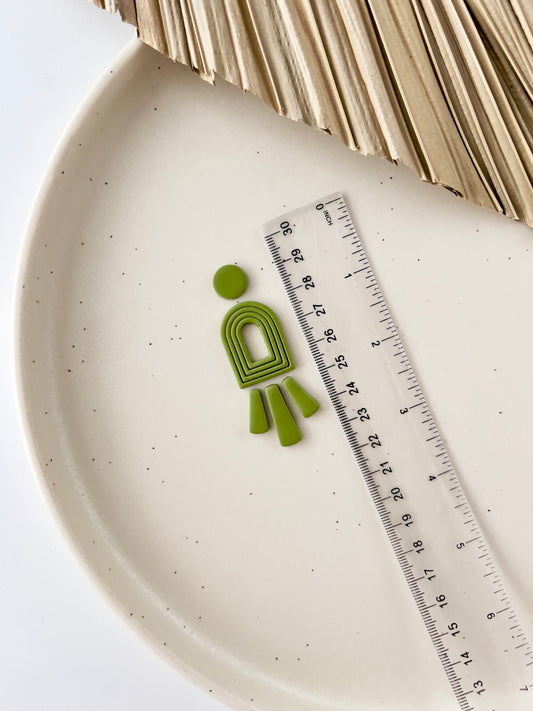 Abstract clay cutter O30