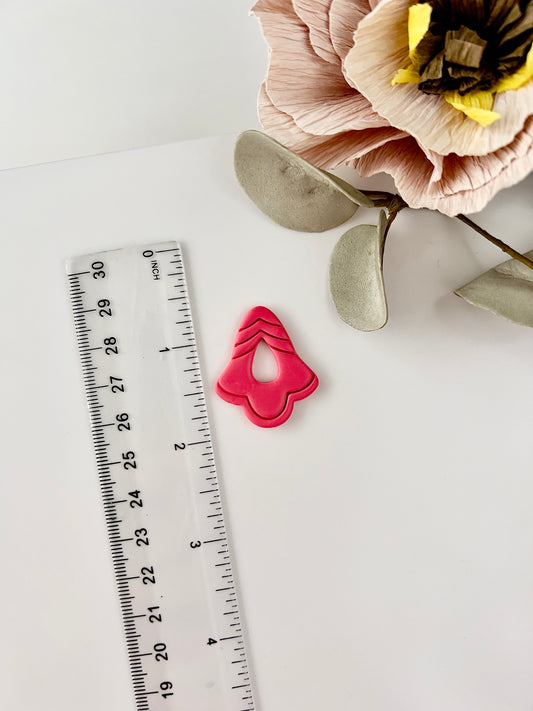 Abstract clay cutter R8