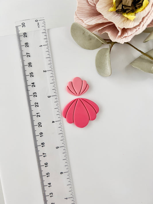 Abstract clay cutter R18