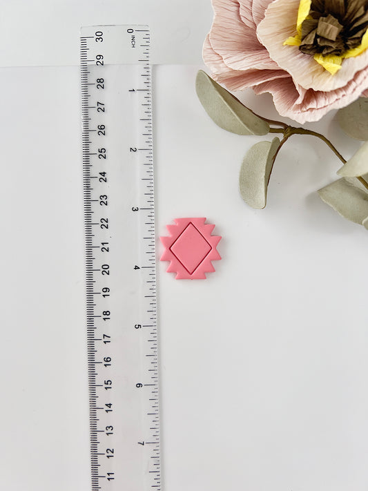 Abstract clay cutter R16