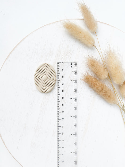 Abstract clay cutter ZE18