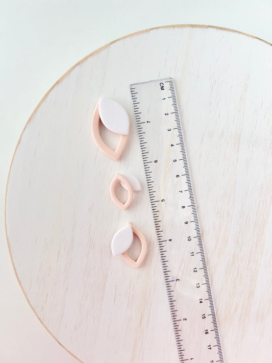 Flower leaf cutter B17