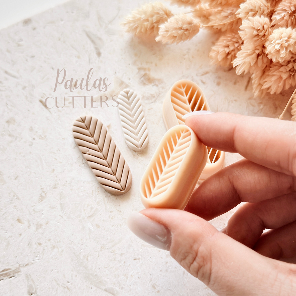 Polymer Clay Cutter, Long Leaf Shape, Minimal Botanical Earring Cutter Tool, Clay Cutter for Jewelry, A-12