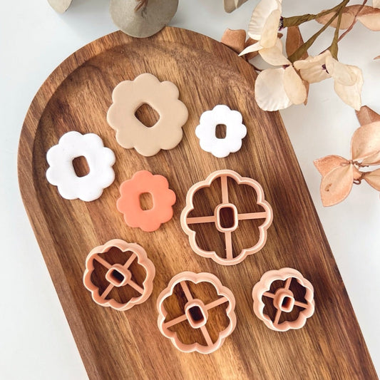 Flower clay cutter