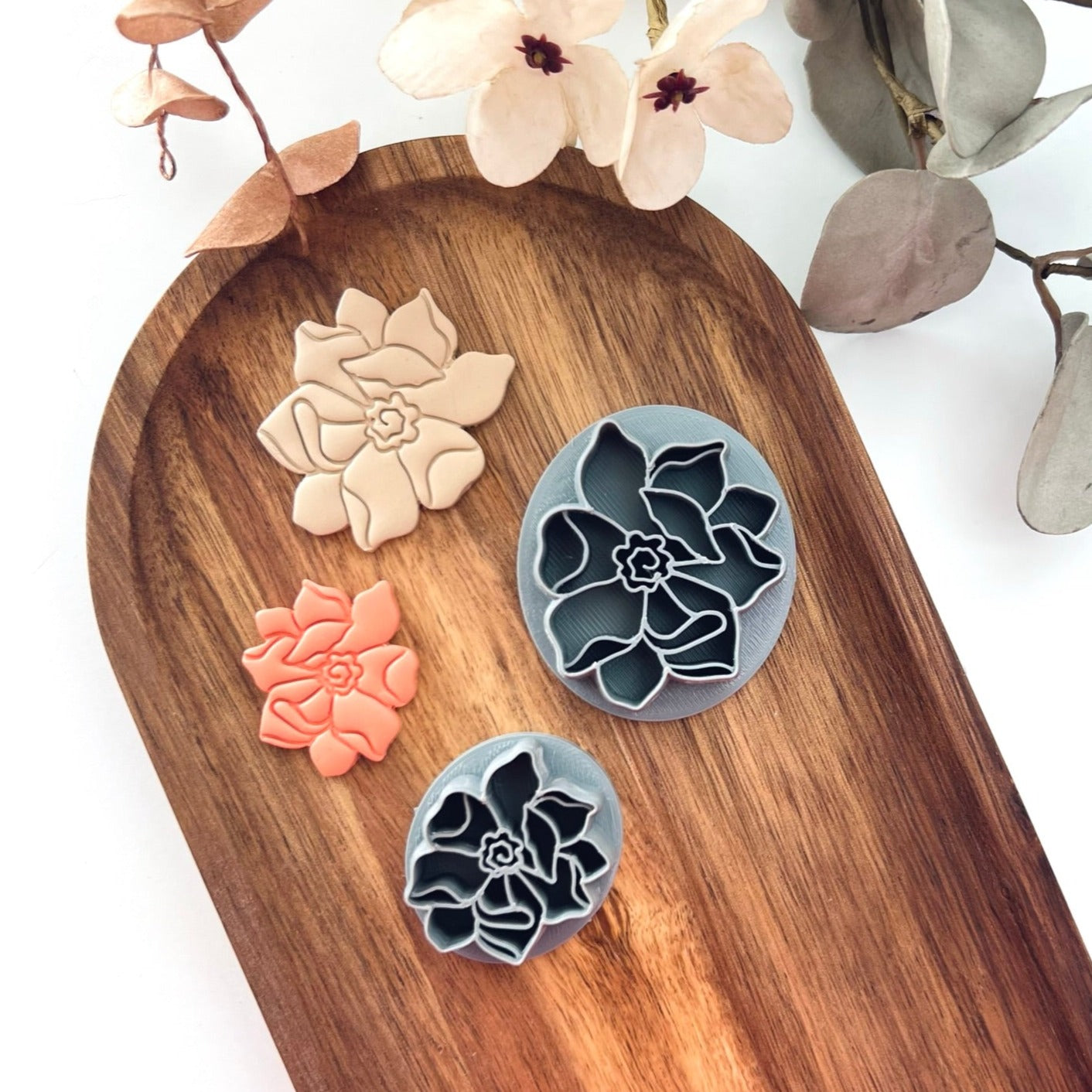 Embossed rose clay cutter