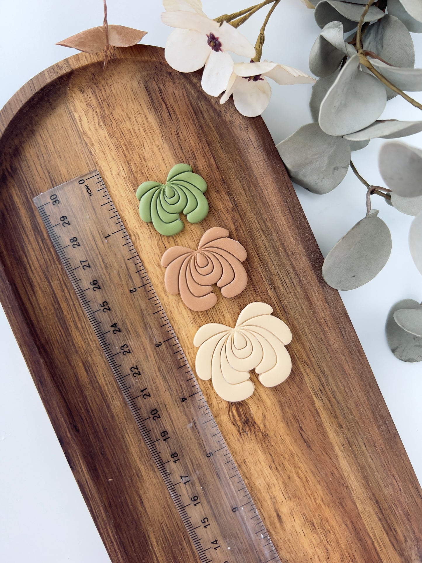 Embossed flower clay cutter