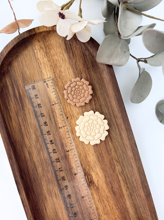 Embossed flower clay cutter