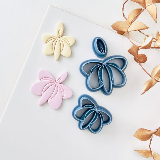 Flower embossed clay cutter