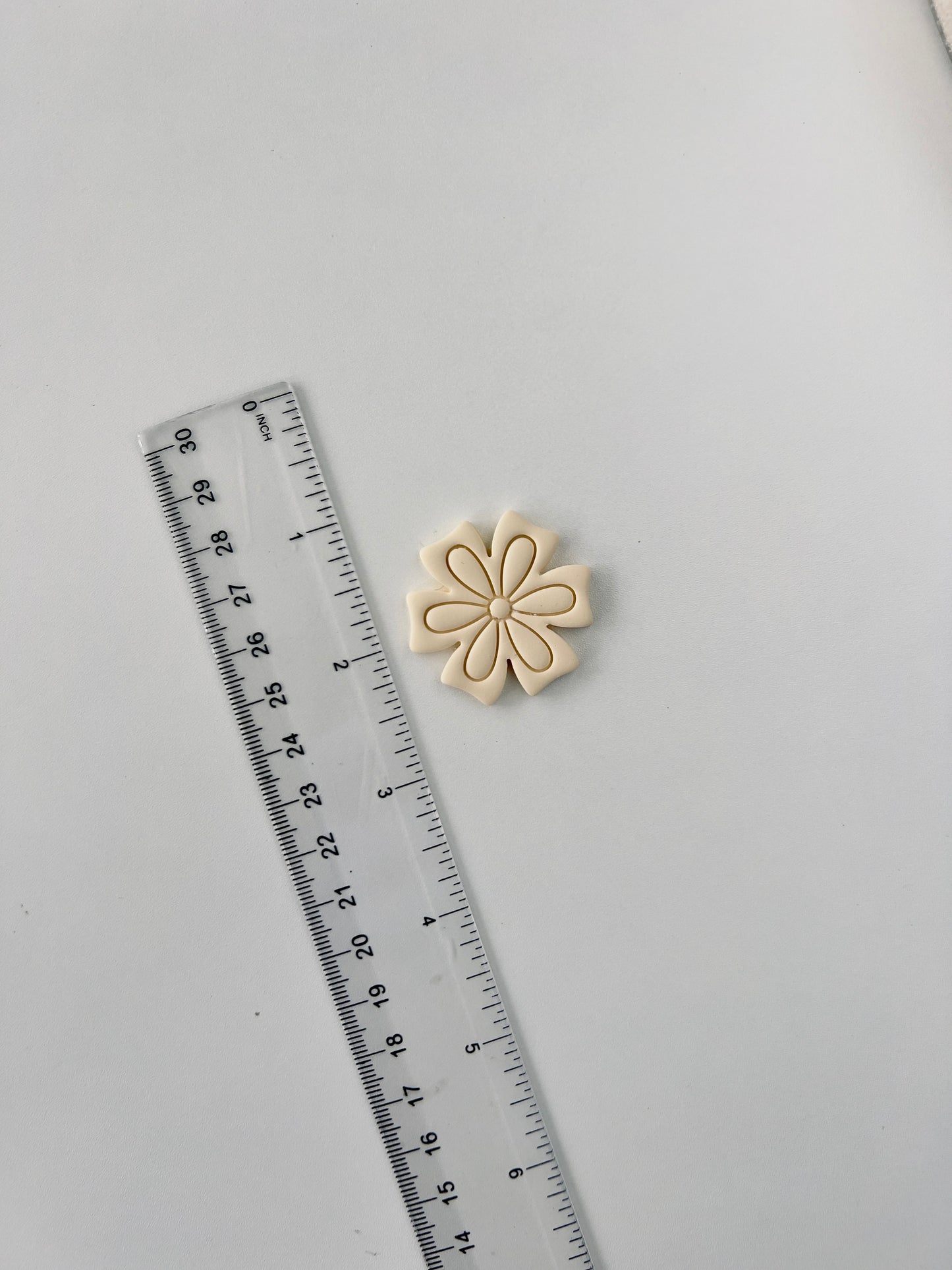 Flower clay cutter